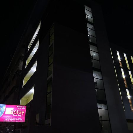 Y Stay Homestay Tirupati Extérieur photo